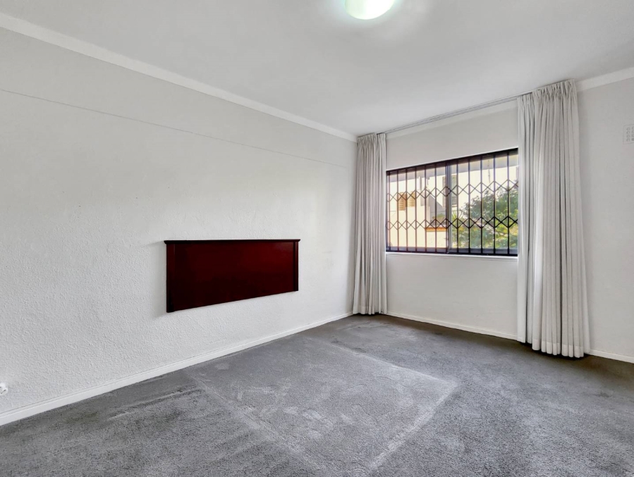 2 Bedroom Property for Sale in Green Point Western Cape